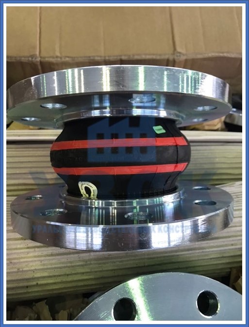 компенсатор резиновый фланцевый в Астрахани