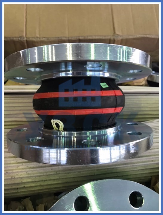 компенсатор резиновый фланцевый в Астрахани